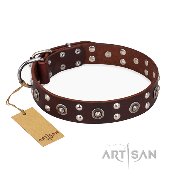 Handy use comfortable dog collar with corrosion resistant fittings