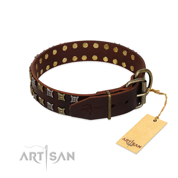 Top notch natural leather dog collar made for your pet
