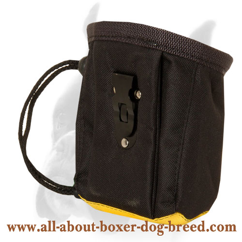 Dog Training Treat Pouch On Pull Cord